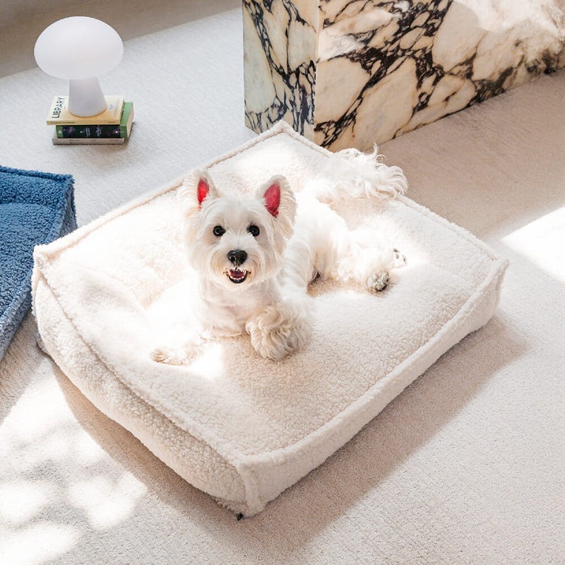 Cama para Cães e Gatos com Suporte curvo em Tecido Teddy Impermeável