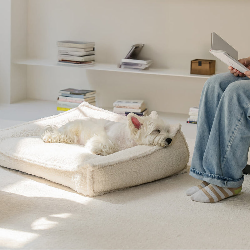 Cama para Cães e Gatos com Suporte curvo em Tecido Teddy Impermeável