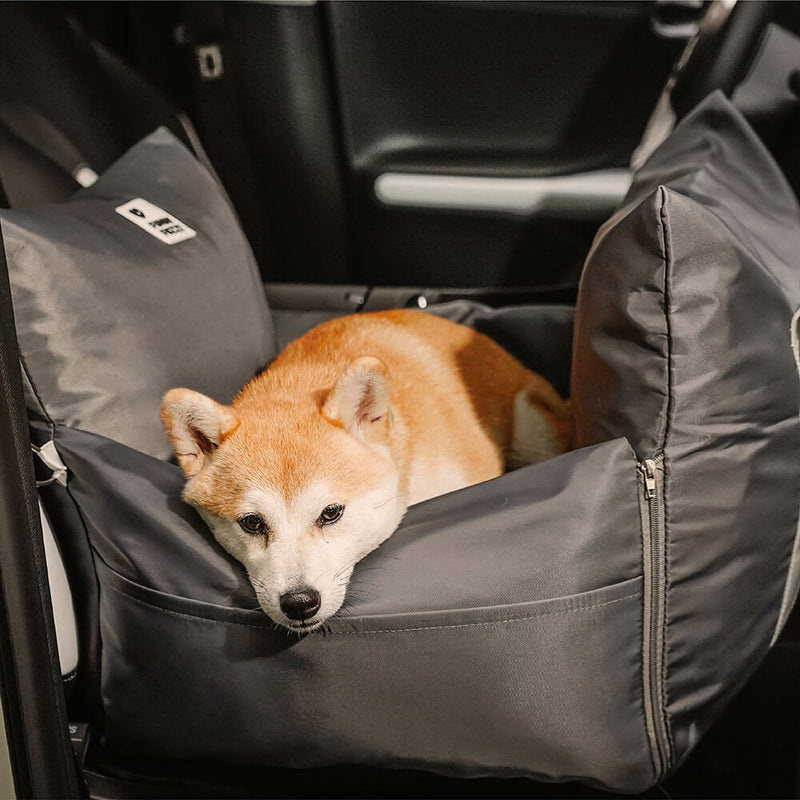 Cama Impermeável para Assento de Carro para Animais de Estimação - Primeira Classe